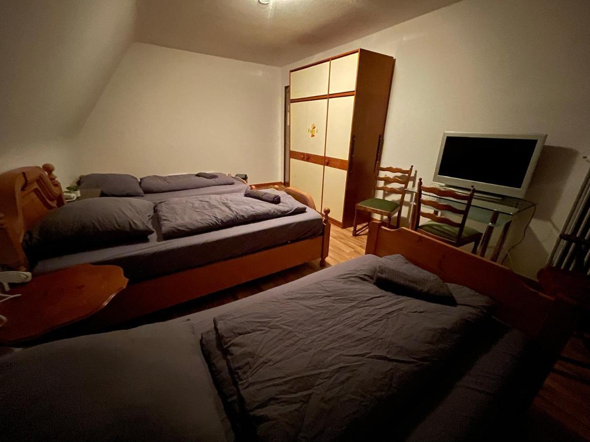 Schönes einfaches Zimmer in Cloppenburg-Nord Exterior foto